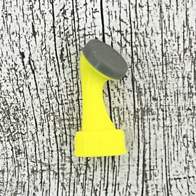 Насадка на бутылку для полива растений INBLOOM