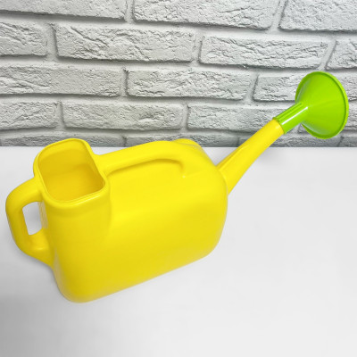 Лейка пластмассовая 10л (2)