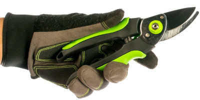 Секатор профессиональный плоскостной 0235