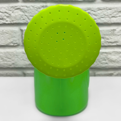 Лейка пластмассовая с рассеивателем (5)